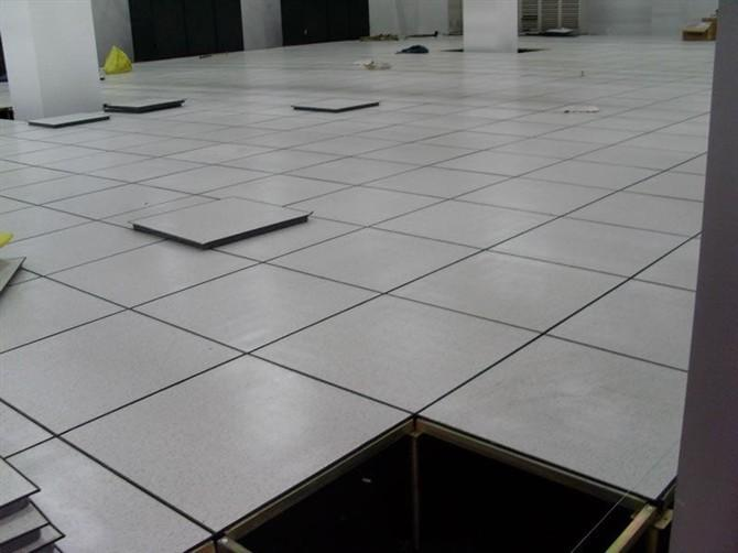 防靜電地板施工圖: 防靜電地板施工圖: