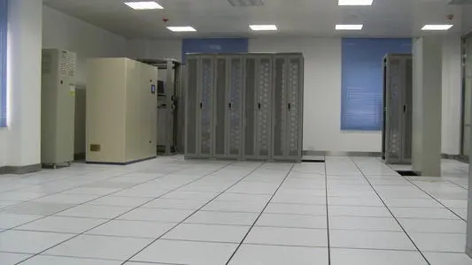 防靜電機房地板